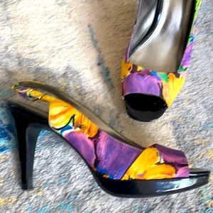 Bandolino floral sling back heel springy 9.5